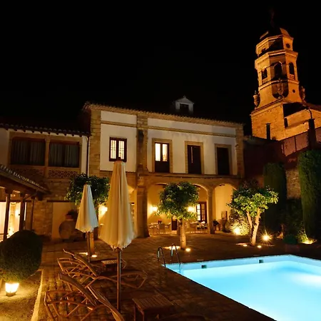 Hotel Puerta De La Luna Baeza