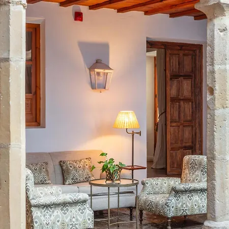 Puerta De La Luna 4*
