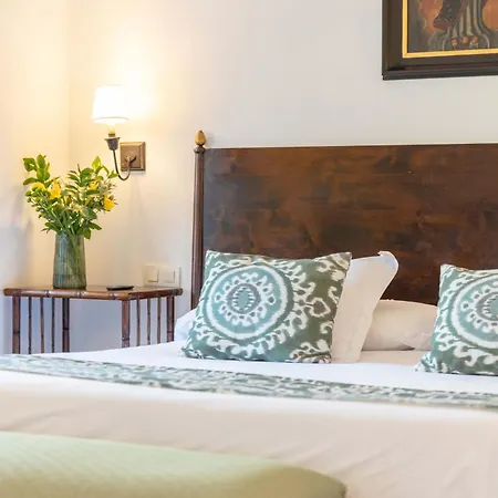 Puerta De La Luna Hotel 4*