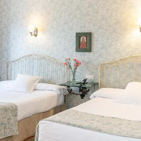 Hotel Puerta De La Luna 4*