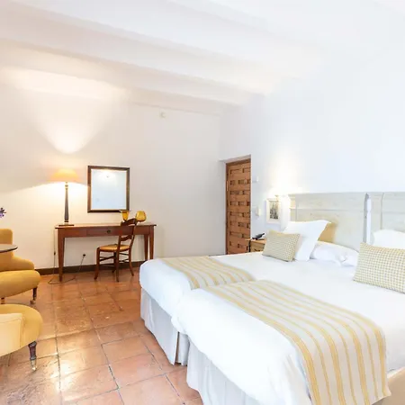Puerta De La Luna Hotel 4*